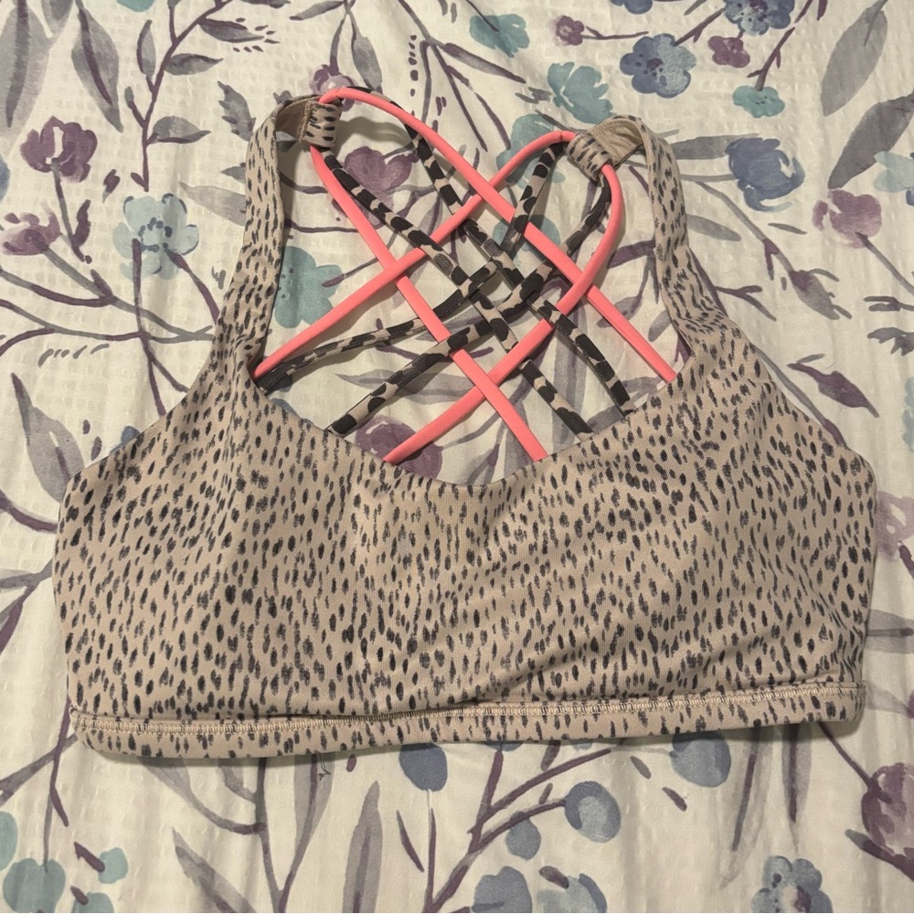 Lululemon Free to Be Wild Sports Bra (+ Matching Headband)